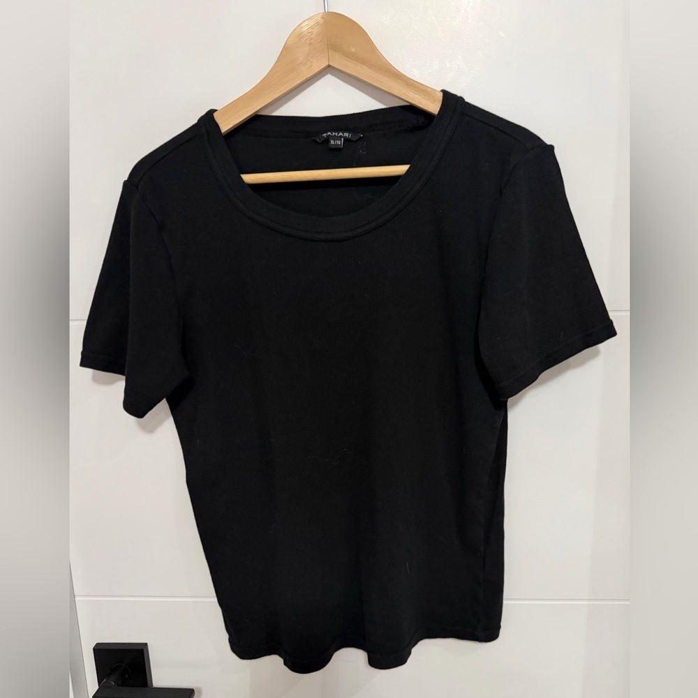 ✨NWT✨ Tahari: Women’s Short Sleeve Top- Size XL